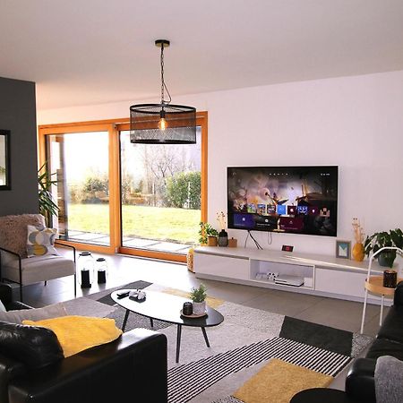 Montreux Holiday Home Ngoại thất bức ảnh