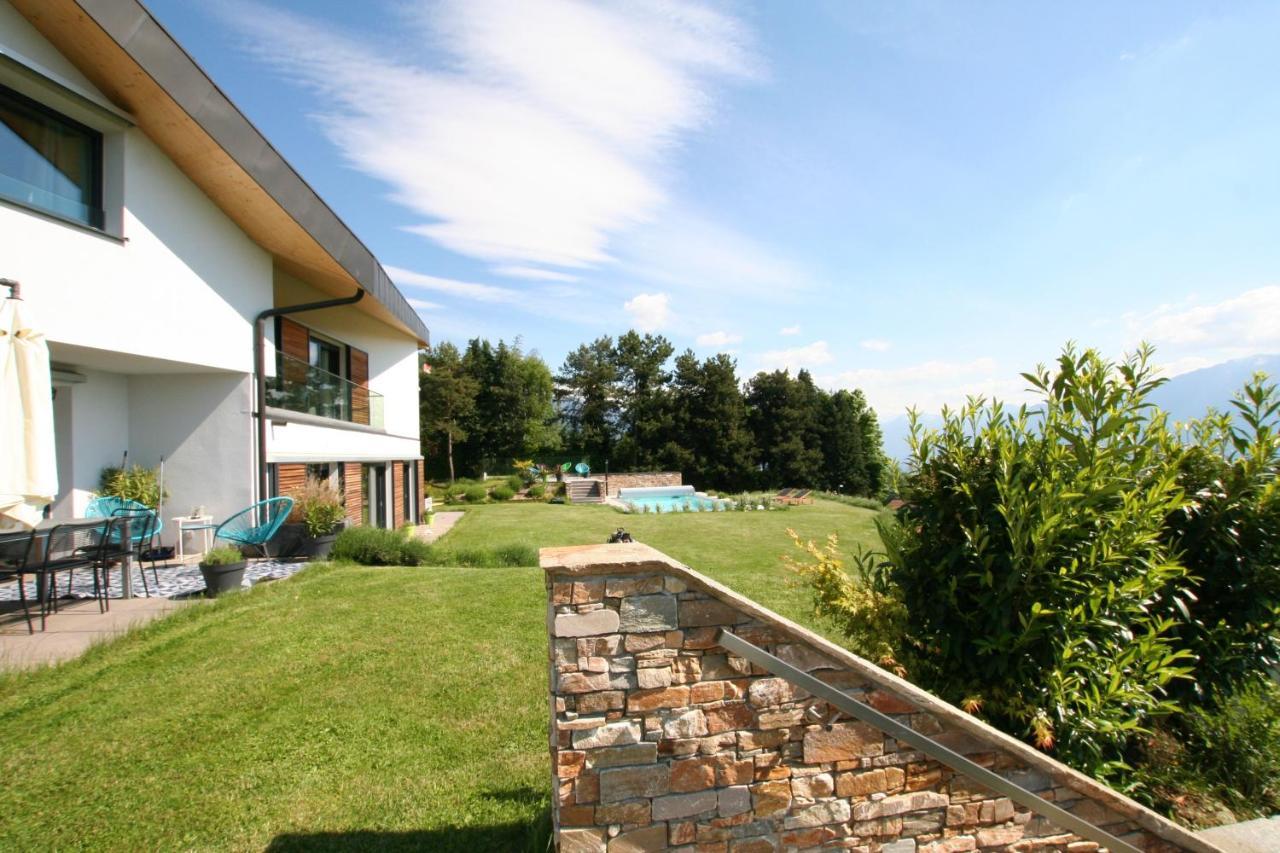 Montreux Holiday Home Ngoại thất bức ảnh