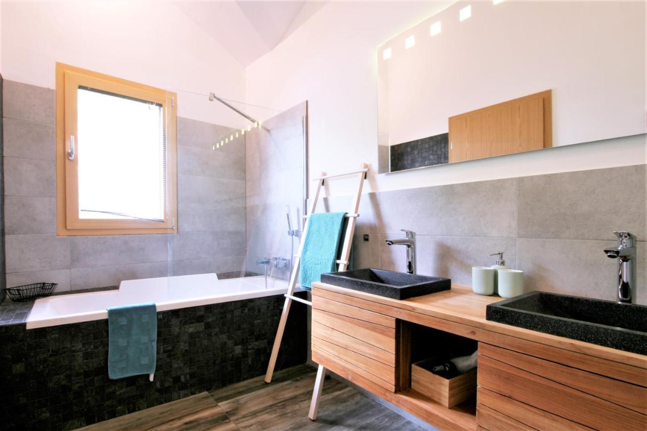 Montreux Holiday Home Ngoại thất bức ảnh