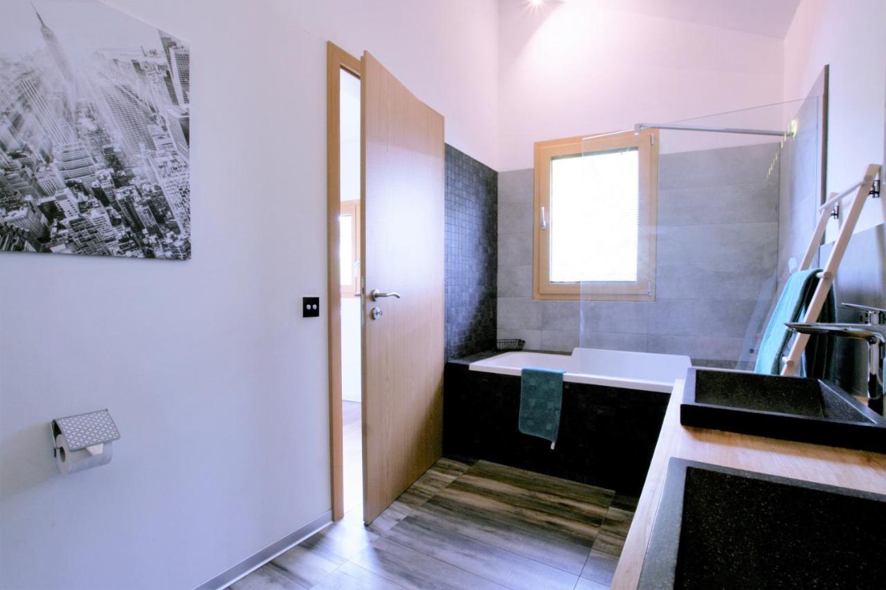 Montreux Holiday Home Ngoại thất bức ảnh