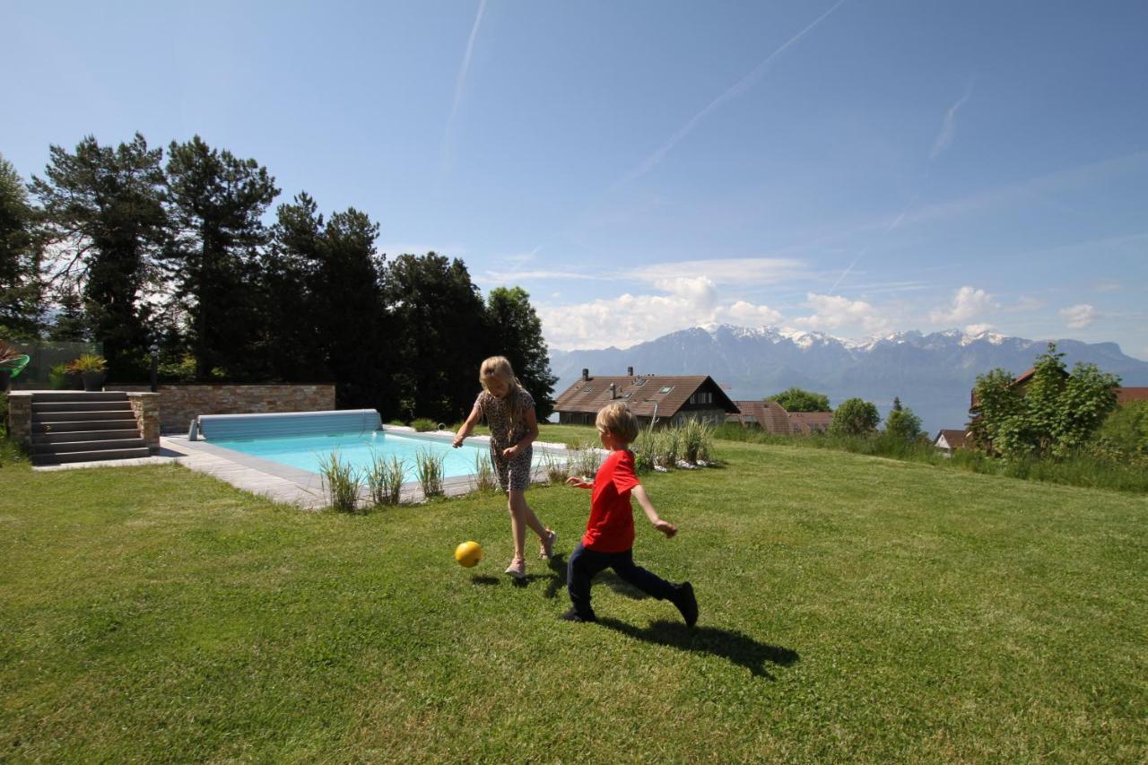 Montreux Holiday Home Ngoại thất bức ảnh