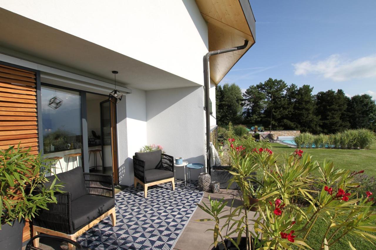 Montreux Holiday Home Ngoại thất bức ảnh
