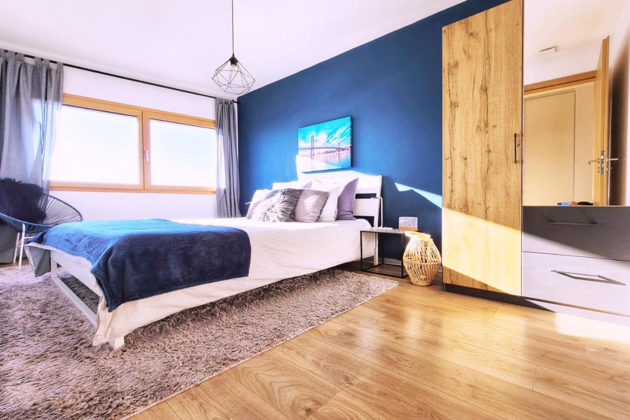 Montreux Holiday Home Ngoại thất bức ảnh