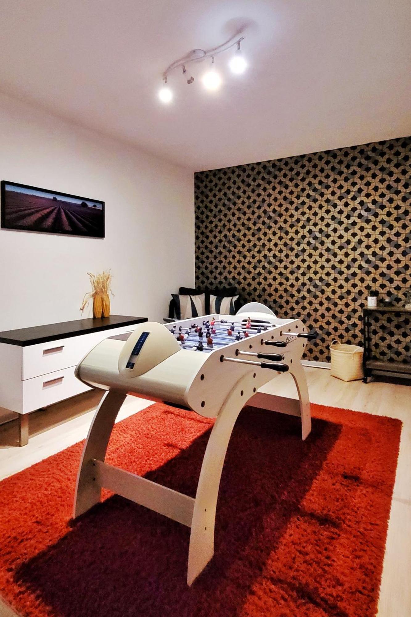 Montreux Holiday Home Ngoại thất bức ảnh