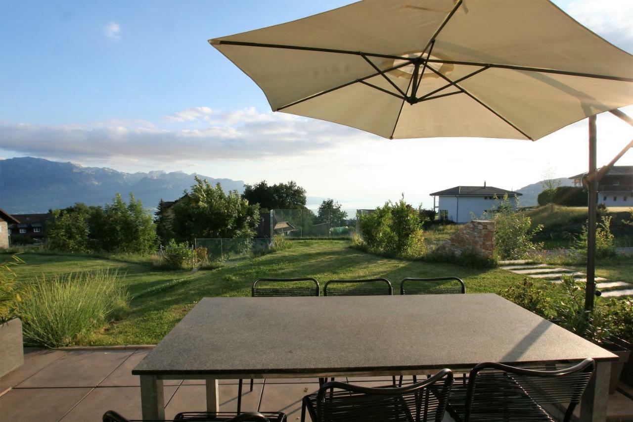 Montreux Holiday Home Ngoại thất bức ảnh