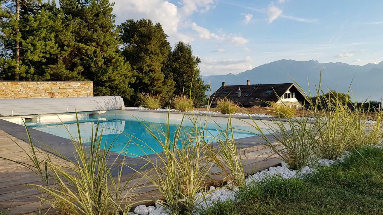 Montreux Holiday Home Ngoại thất bức ảnh