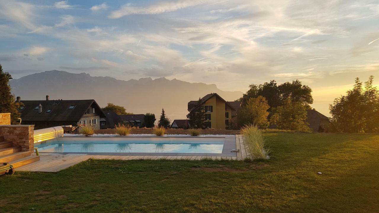 Montreux Holiday Home Ngoại thất bức ảnh