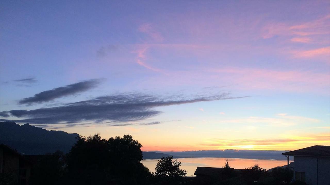 Montreux Holiday Home Ngoại thất bức ảnh